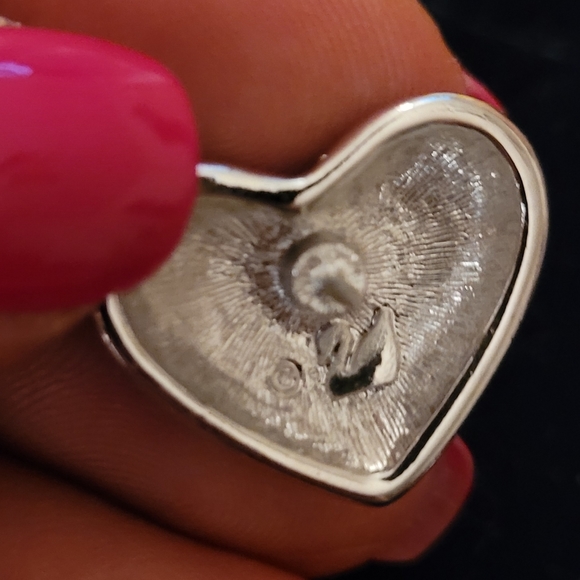 Swarovski USA Rhinestone Heart Flag Pin - Picture 3 of 7